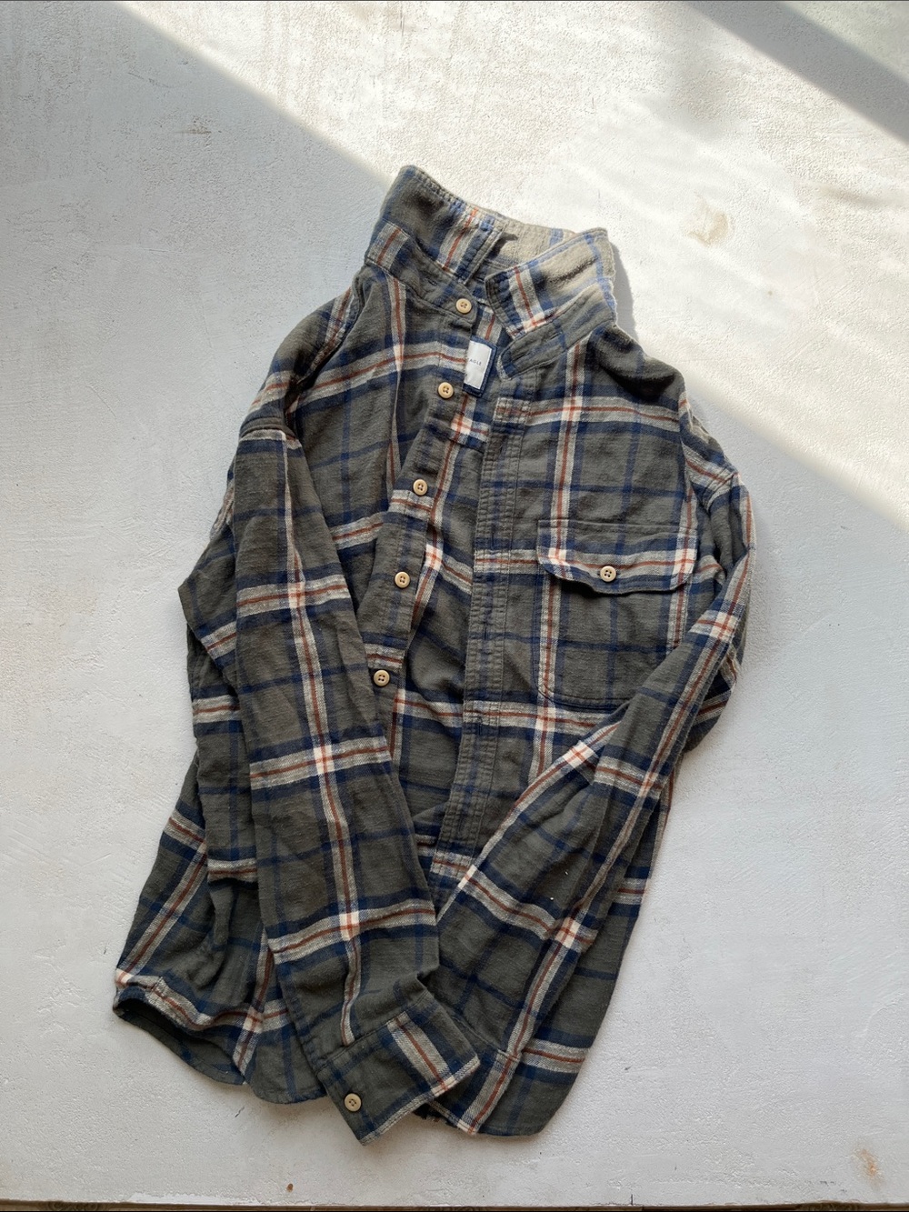 American Eagle men’s Olive Plaid Shirt with Blue & Orange Stripes